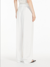 Load image into Gallery viewer, Max Mara Neottia White Belted Trousers