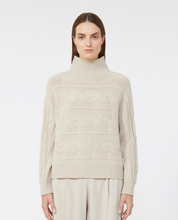Load image into Gallery viewer, Max Mara Vodka Ivory Cable-knit Sweater