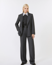 Load image into Gallery viewer, Max Mara Staffa Embroidered Collar Cotton Shirt White