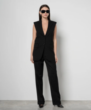 Load image into Gallery viewer, Sportmax Parana Black Sleeveless Blazer
