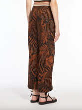 Load image into Gallery viewer, Max Mara Weekend Periodi Cotton Trousers
