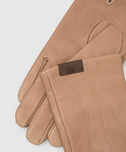 Load image into Gallery viewer, Max Mara Lemma Camel Leather Gloves

