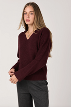Load image into Gallery viewer, Max Mara Acceso Burgundy Sweater
