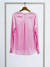Load image into Gallery viewer, Herzens Angelegenheit Pink Silk Satin Blouse
