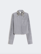Load image into Gallery viewer, Sportmax SPXQUAGGA Cropped Stripe Shirt With Bejewelled Collar
