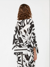 Load image into Gallery viewer, Max Mara BCHTAMBUTO Printed Kimono-cut Silk Blouse
