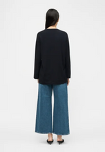 Load image into Gallery viewer, Max Mara MMLFOGLIA Oversized Navy Jumper
