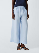 Load image into Gallery viewer, Max Mara MMLCANNETI Blue Linen Trousers
