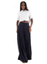 Load image into Gallery viewer, Hugo Boss Tirea Pleated Trousers
